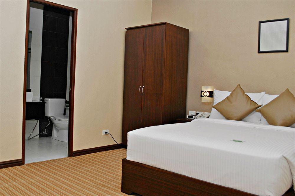 Orion Hotel Manila Eksteriør billede